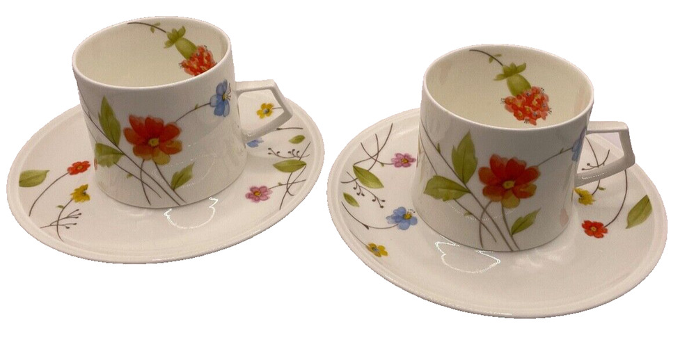 VTG Mikasa "JUST FLOWERS" Bone China Set of (2) Two Tea Cups & Saucers 1 teapot